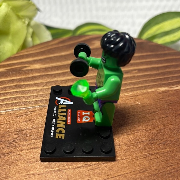 Marvel “HULK” custom
Custom figure that is 100% compatible with LEGO - Picture 4 of 4